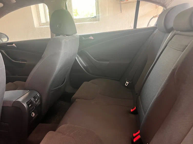 Volkswagen Passat 2010 - 10