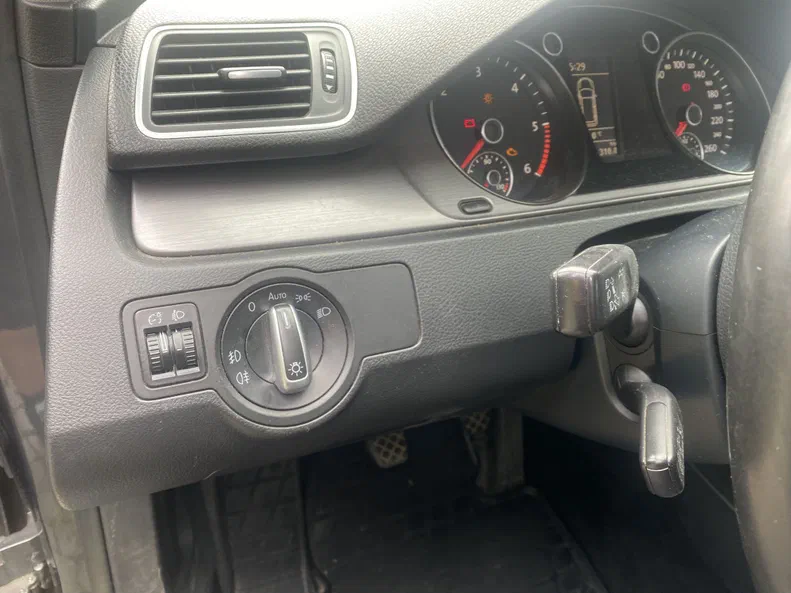 Volkswagen Passat 2011