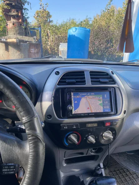 Toyota RAV4 2003 - 6