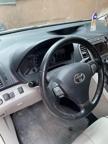Toyota Venza 2011