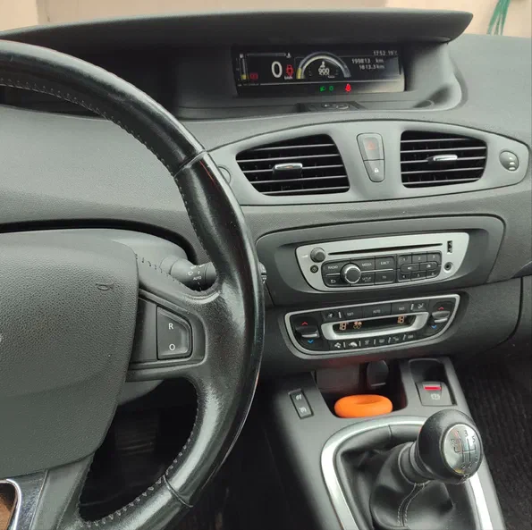 Renault Scenic 2014 - 7