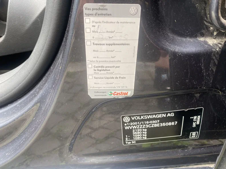 Volkswagen Passat 2011 - 7