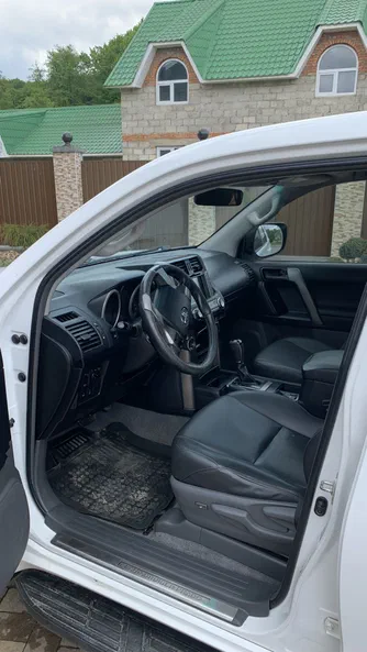 Toyota Land Cruiser 2013 - 7