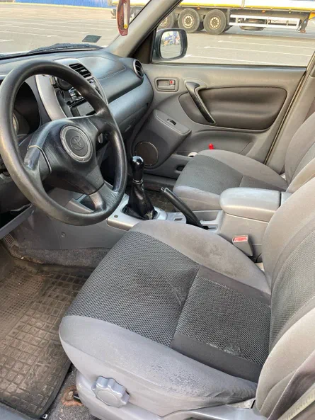 Toyota RAV4 2009 - 6