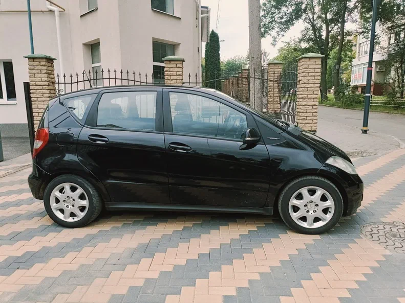 Mercedes-Benz A-Класс 2011