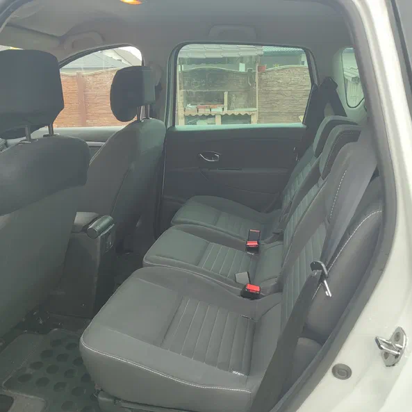 Renault Scenic 2014 - 6