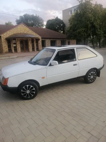 ЗАЗ 1102 «Таврия» 2004