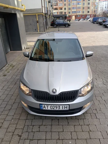 Skoda Fabia 2015 - 9