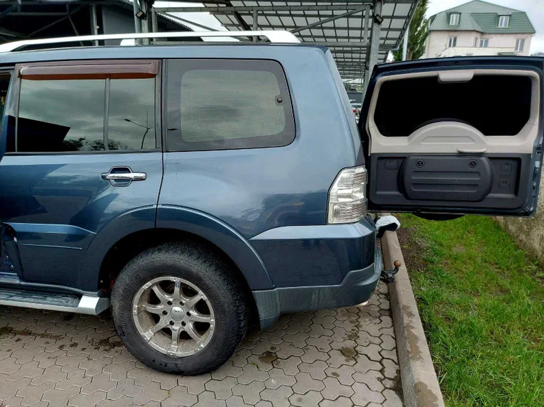 Mitsubishi Pajero 2008 - 7