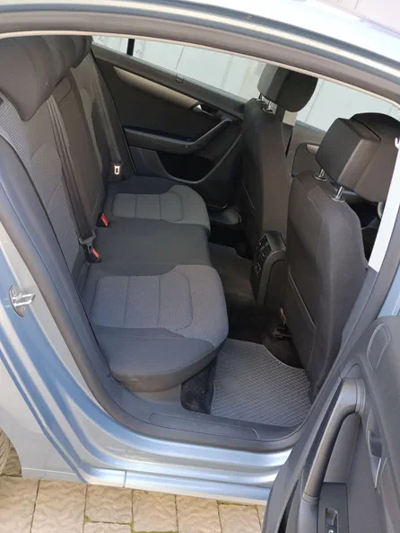 Volkswagen Passat 2011 - 8