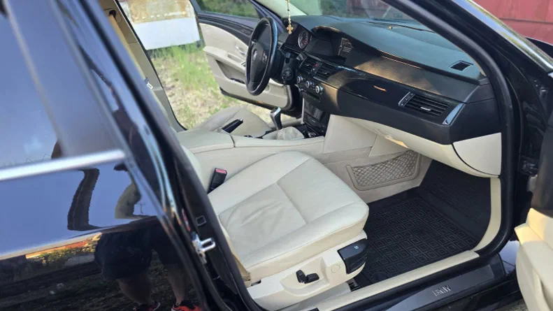 BMW 5 серія 2008 - 16