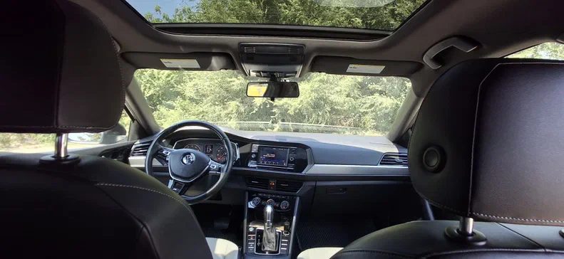 Volkswagen Jetta 2018 - 16