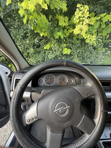 Opel Vectra 2004