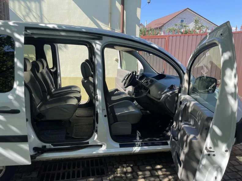 Renault Kangoo 2010 - 9