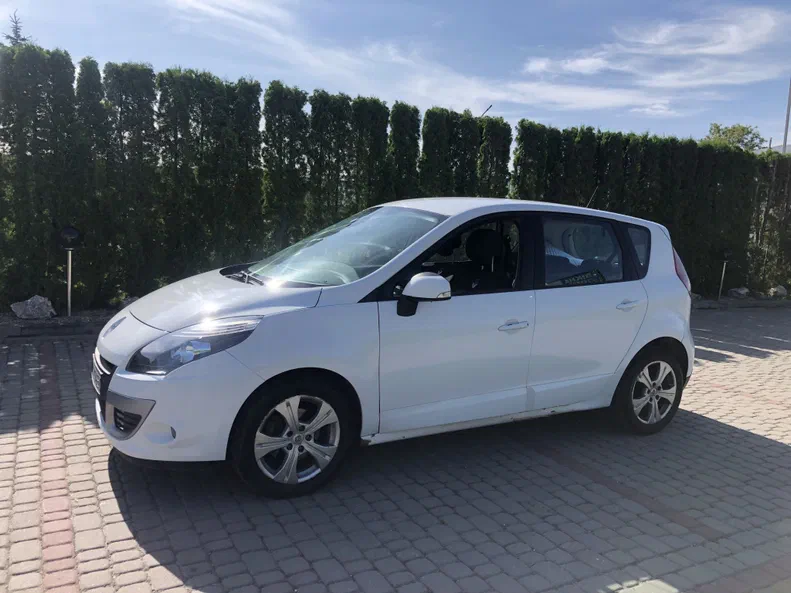 Renault Scenic 2011