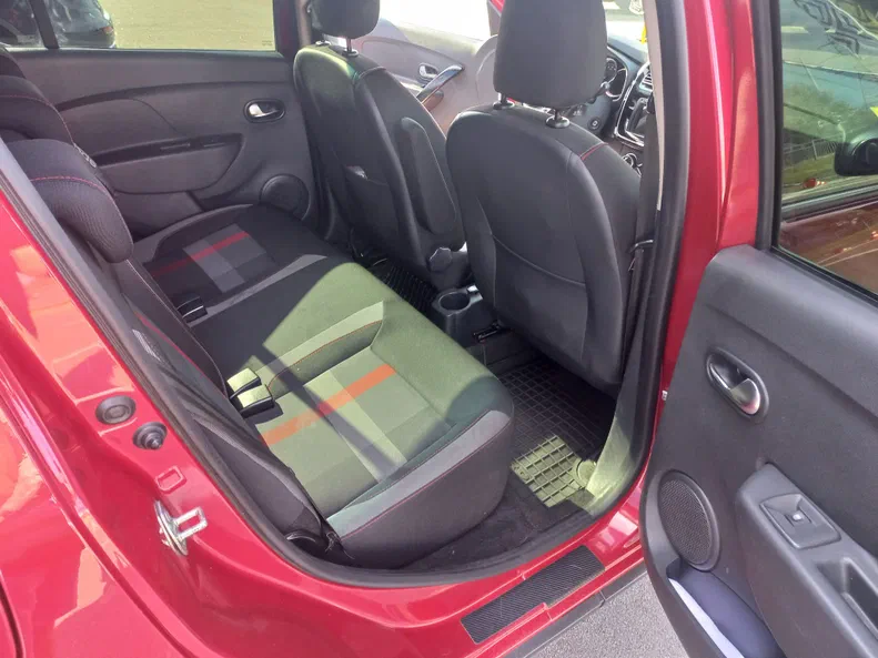 Renault Sandero 2019 - 13