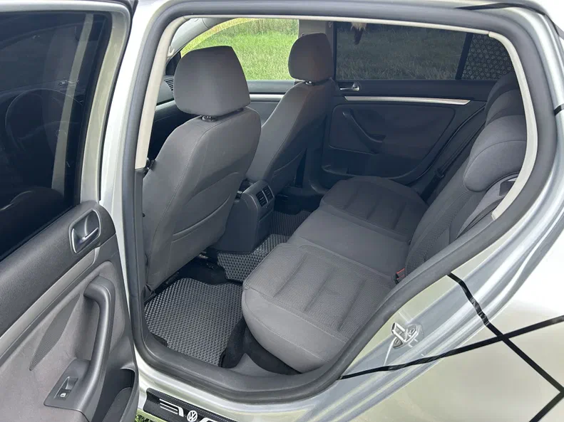 Volkswagen Golf 2006 - 7