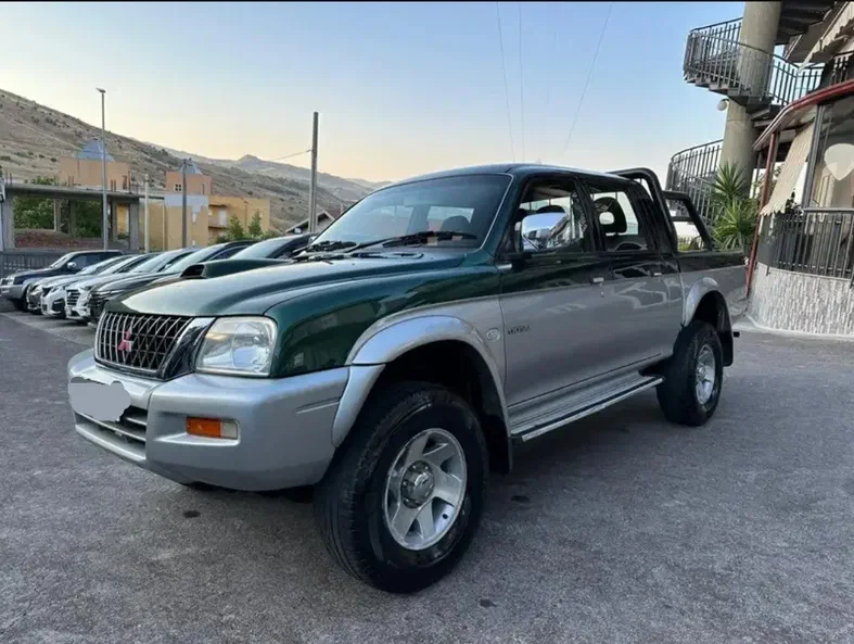 Mitsubishi L200 2006
