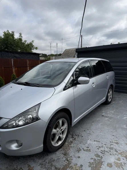 Mitsubishi Grandis 2005 - 10