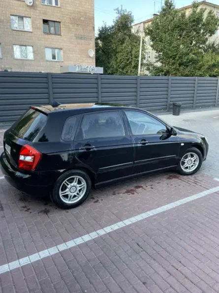 Kia Cerato 2005