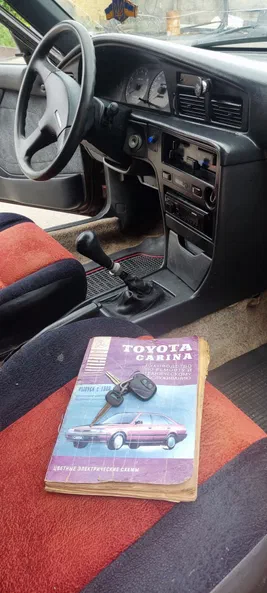 Toyota Carina 1990 - 5
