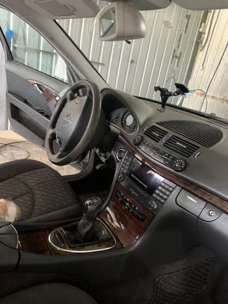 Mercedes-Benz E-Класс 2003