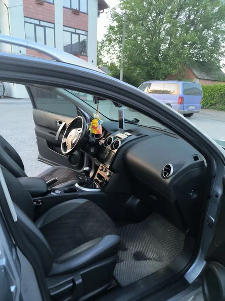 Nissan Qashqai 2010 - 5