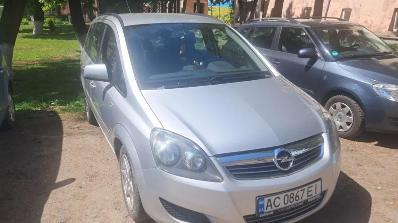 Opel Zafira 2011