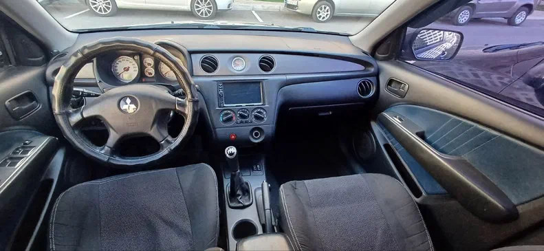 Mitsubishi Outlander 2008 - 9