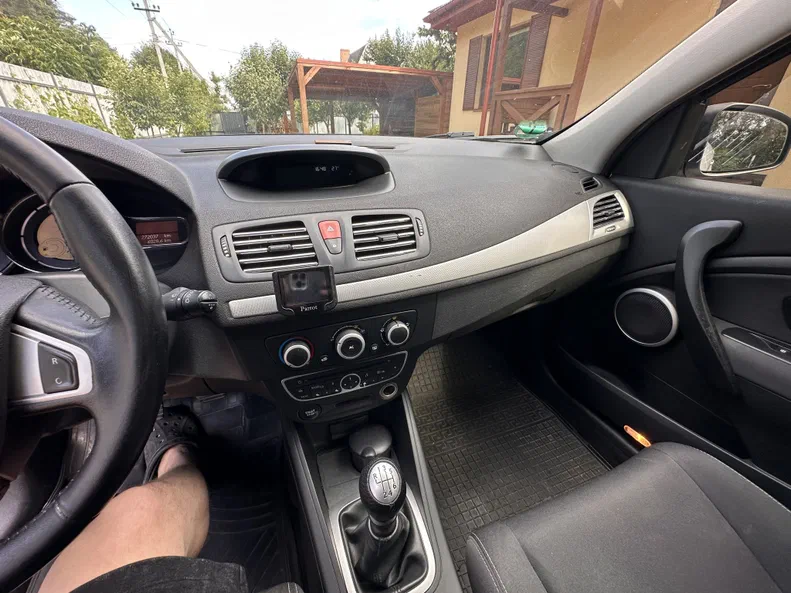 Renault Megane 2011 - 16