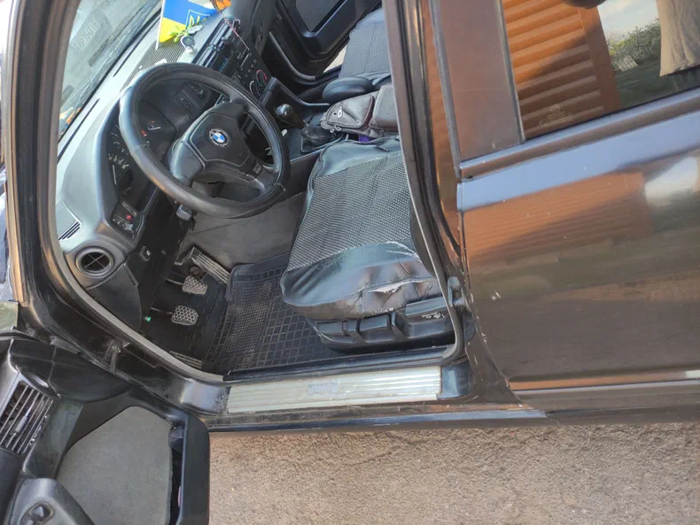 BMW 5 серія 1996 - 8