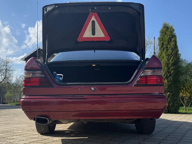 Mercedes-Benz E-Клас 1994 - 6