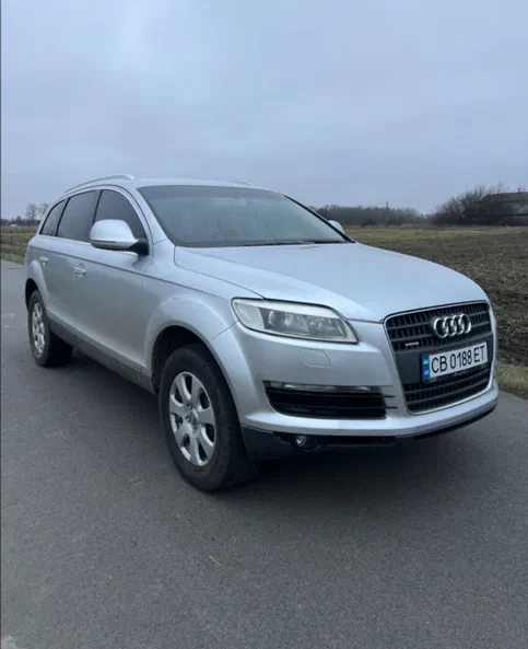 Audi Q7 2007 - 9