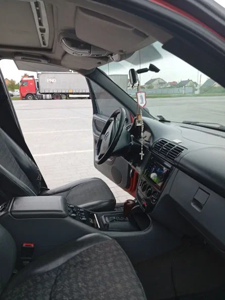 Mercedes-Benz M-Клас 1997 - 6