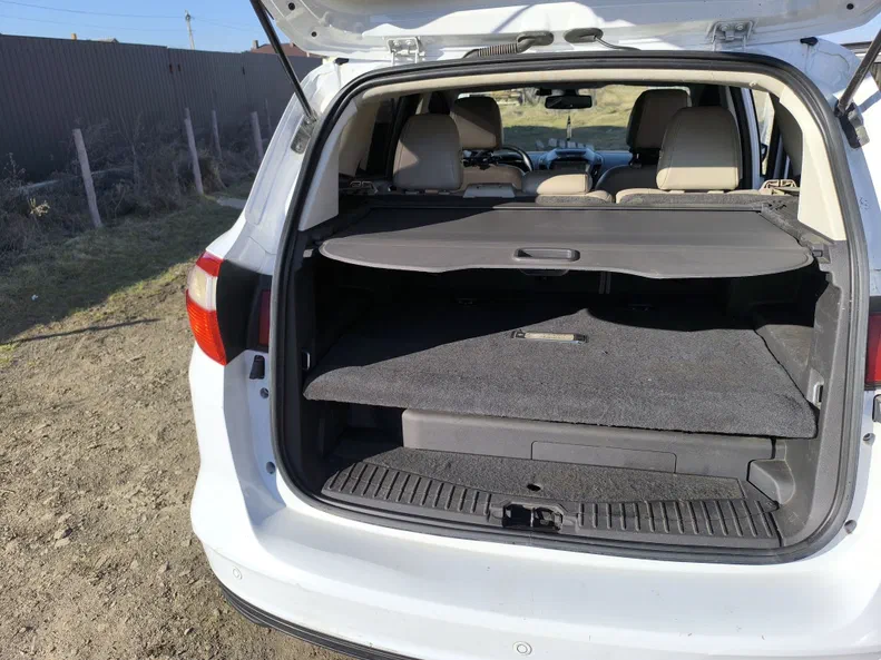 Ford C-MAX 2013 - 13