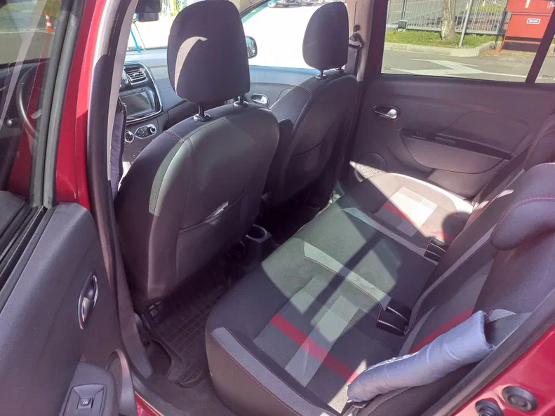 Renault Sandero 2019 - 14