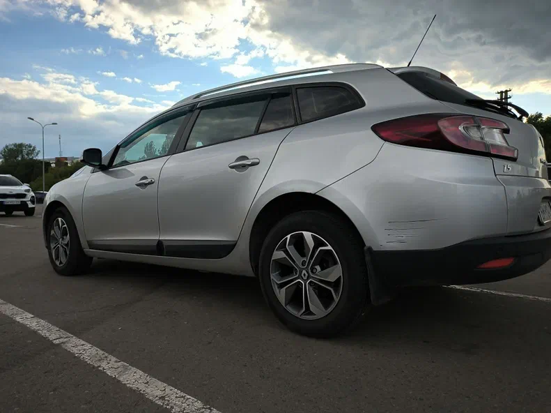 Renault Megane 2011 - 6