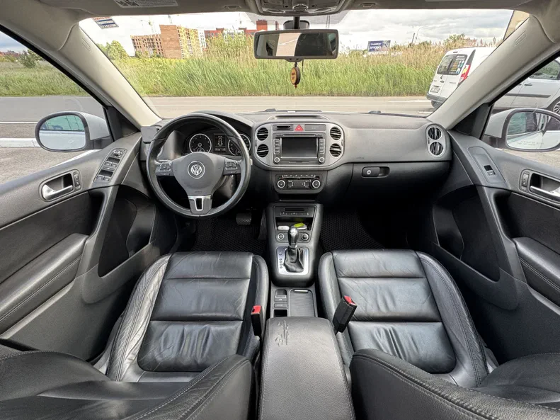 Volkswagen Tiguan 2011 - 12