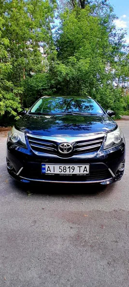 Toyota Avensis 2012