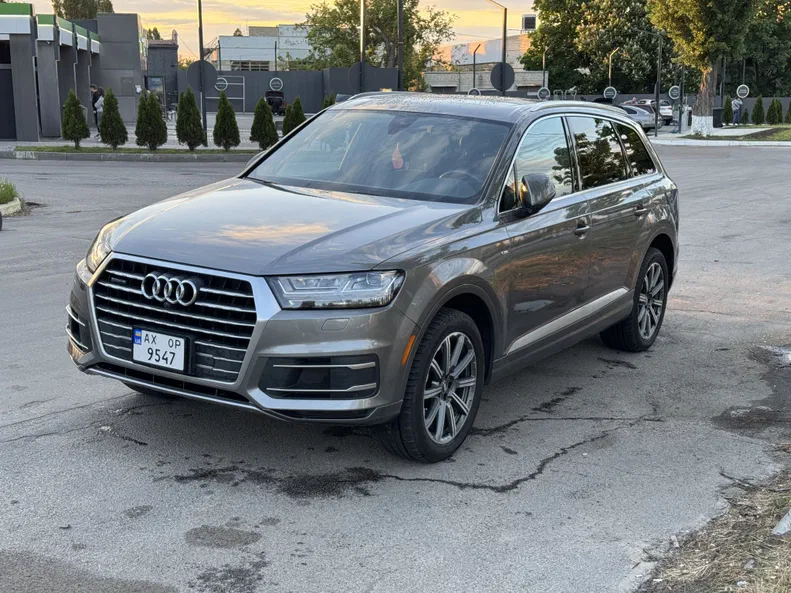 Audi Q7 2017 - 10