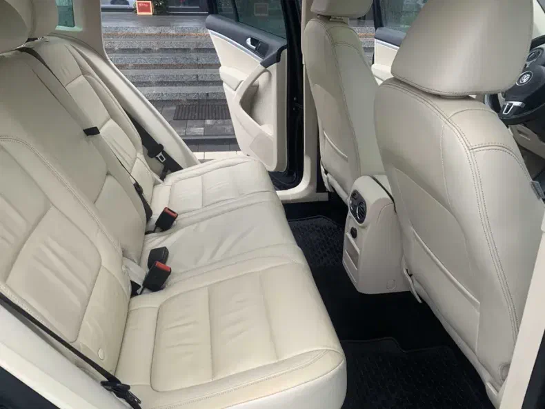 Volkswagen Tiguan 2012 - 10