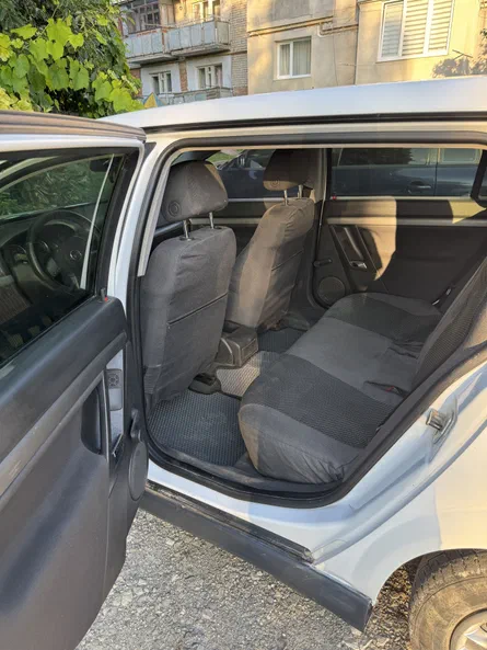 Opel Vectra 2004 - 9