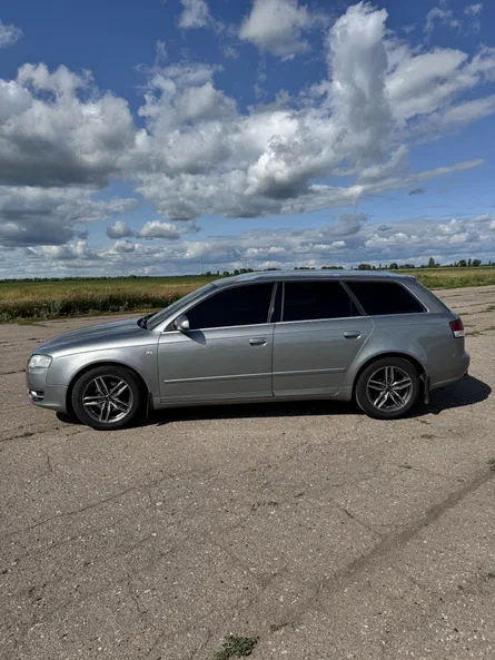 Audi A4 2006 - 5