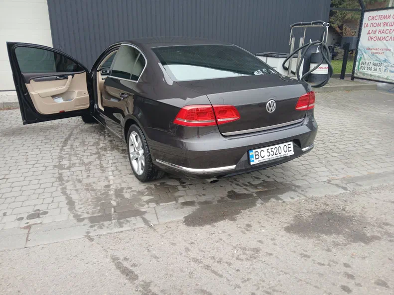 Volkswagen Passat 2011