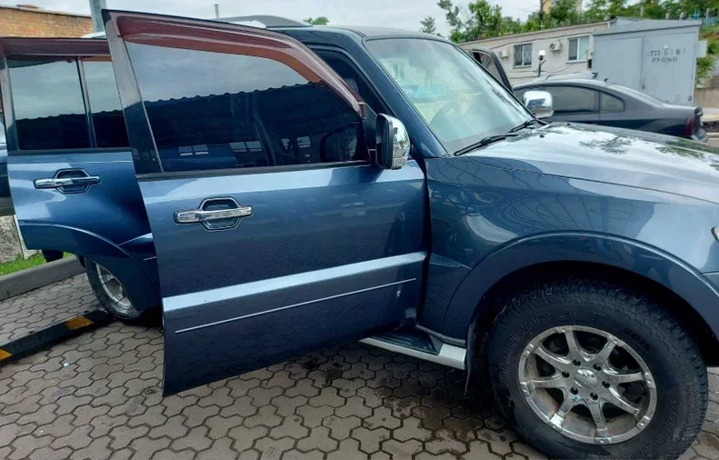 Mitsubishi Pajero 2008