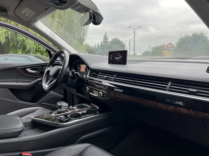 Audi Q7 2018 - 7