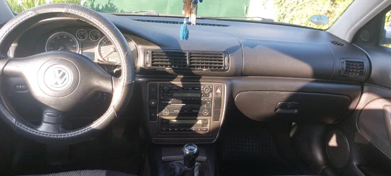 Volkswagen Passat 2000 - 8