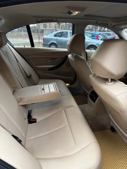 BMW 3 серія 2013 - 17