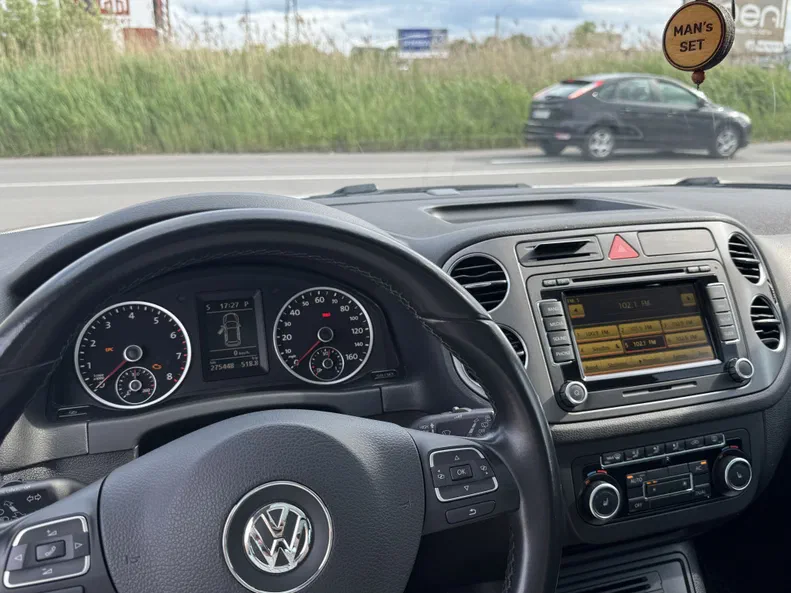 Volkswagen Tiguan 2011 - 17