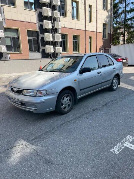 Nissan Almera 1998